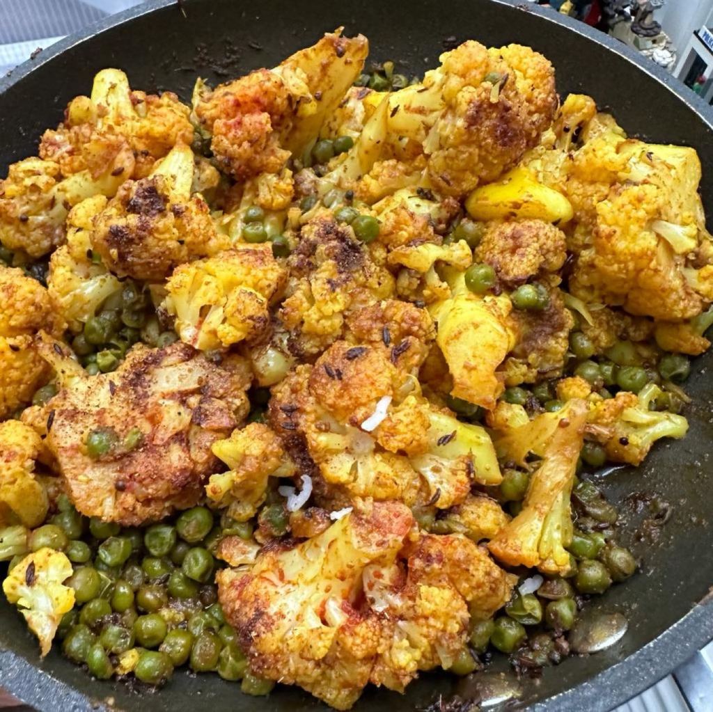 Cauliflower and Pea&nbsp;Shaak